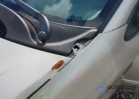 2005 Chrysler Town & Country Touring from USA, damaged, VIN 2C4GP54L95R313685